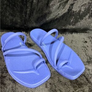 NWOT PERIWINKLE CROCS